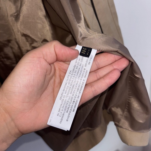 Massimo Dutti Parka Cotton Blend Beige
Size large Black Collar - Picture 4 of 7